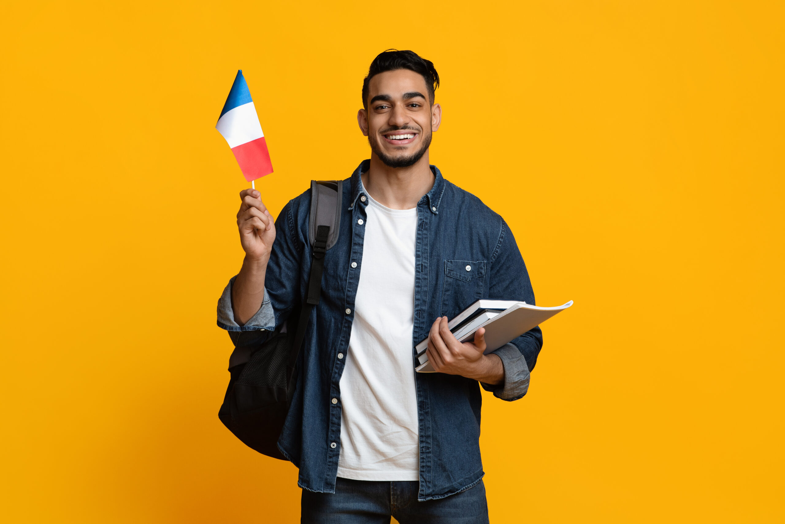 étudiant étranger suivant un cours de français