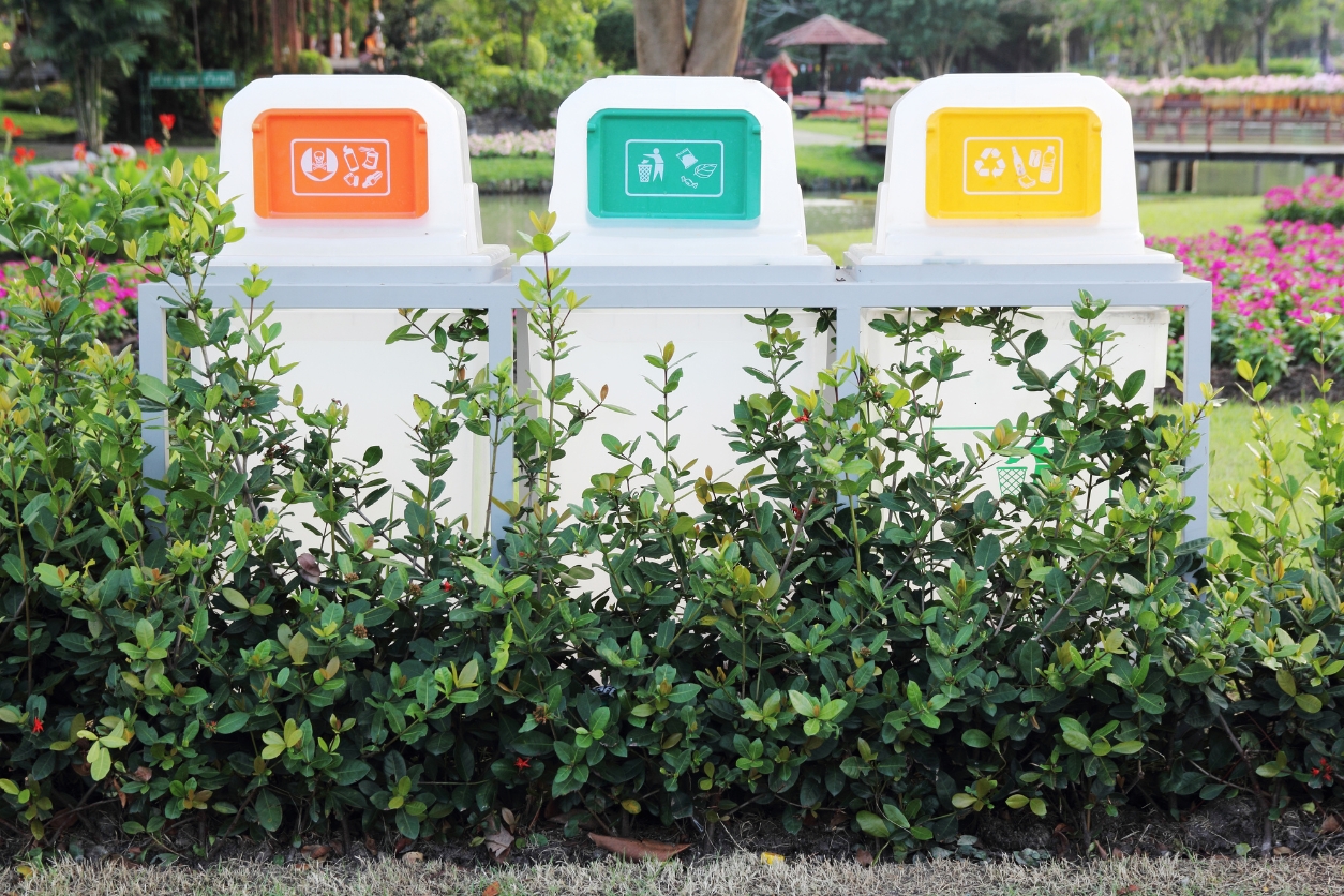 poubelles extérieures de tri